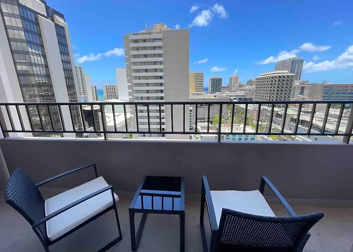 1508- Heart Of Waikiki With Kitchen-Free Parking-King Bed-Corner Unit