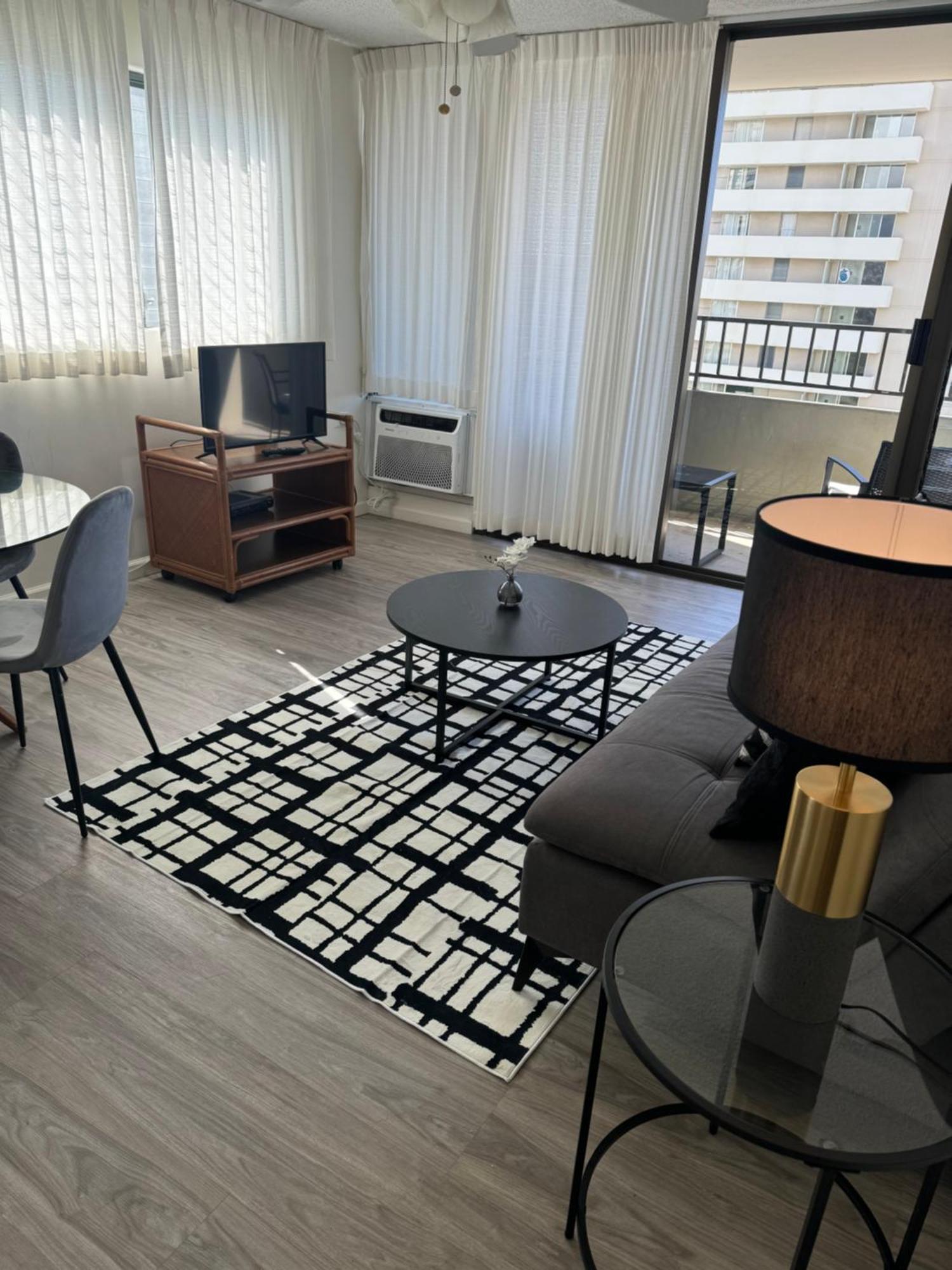1508- Heart Of Waikiki With Kitchen-free Parking-king Bed-corner Unit Apartamento